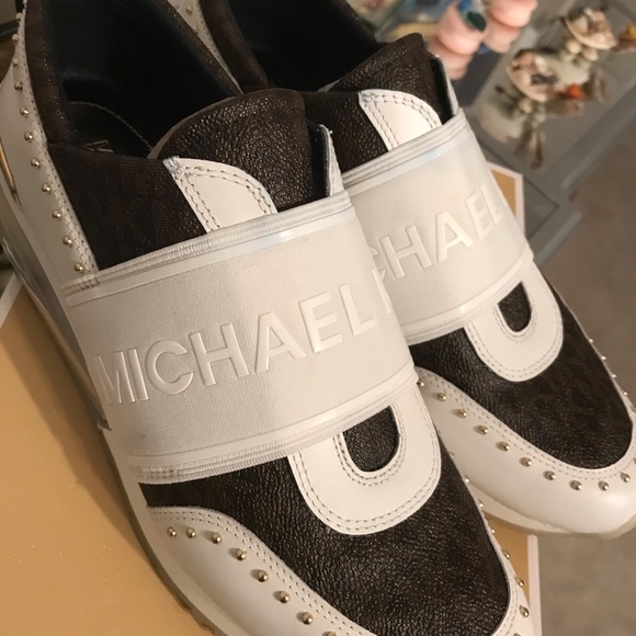 Michael Kors beautiful shoes - Picture 2 of 6